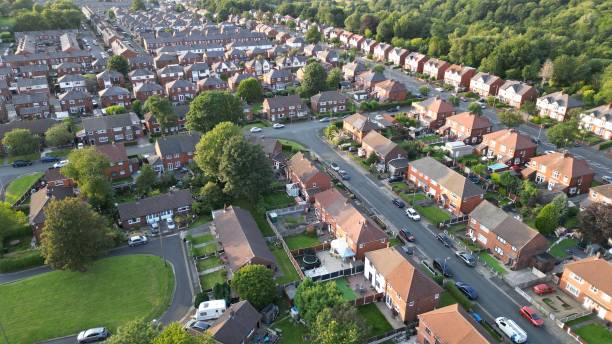 istock Streets of UK 1988173307