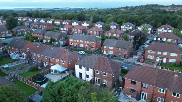 istock Streets of UK 1988173346