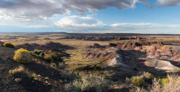 istock Chinde Point Overlook, Painted Desert, Petrified Forest National Park 1988216578