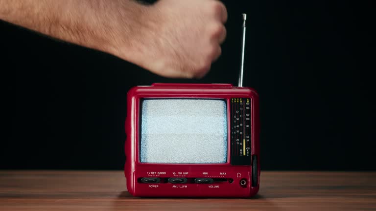 Knocks Screen 130+ Knocking On Screen Stock Videos and Royalty-Free Footage - iStock