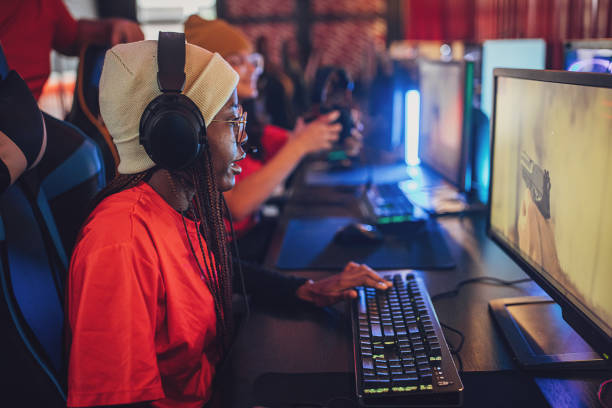 istock Gamers team on esports competition 1988839394