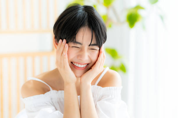 beauty image of young japanese women - clavicle ストックフォトと画像