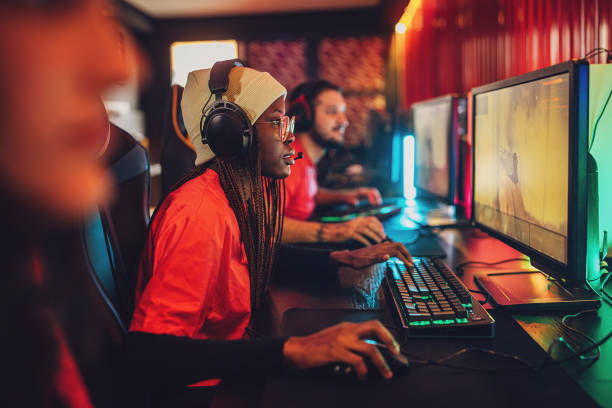 istock Gamers team on esports competition 1990606255