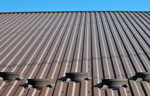 A profiled metal sheet is used to cover the roof