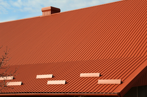 A profiled metal sheet is used to cover the roof