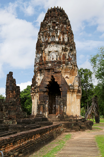 Wat Phra Phai Luang was the ritual center of Sukhothai and the biggest temple in the city area. Built in the late 12th century during the reign of Jayavarman VII when the city was still under control of Khmer-Lavo.