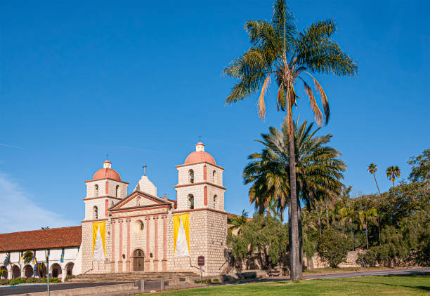 istock Tall palm tree and Old Mission, Santa Barbara, CA, USA 1993430973