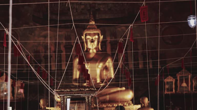 The sacred thread in Wat Rakhang