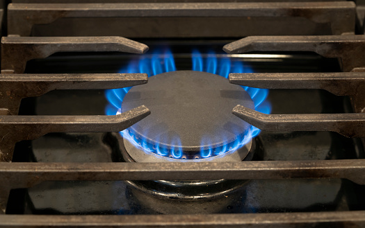 Natural gas burner on stove.   Medium heat.