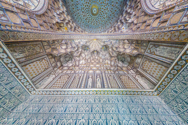 istock Shahi Zinda complex, Samarkand, Uzbekistan 1994822688