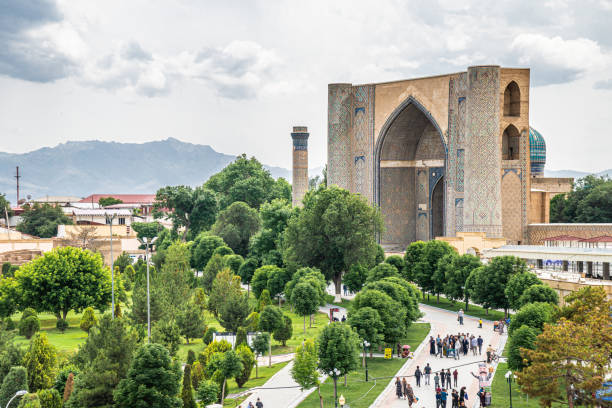 istock Registan Square, Tamerlane, Samarkand, Uzbekistan 1994929555