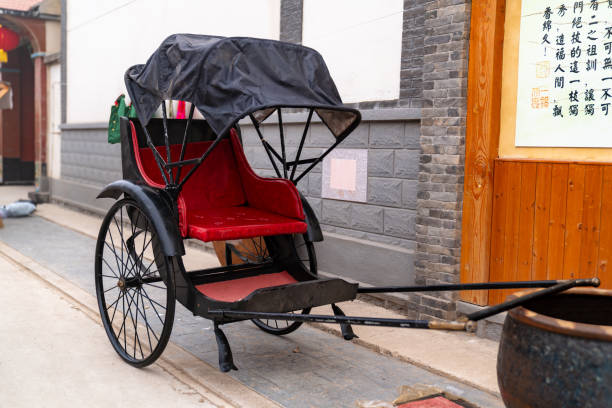 China's old Shanghai manpower vehicle
