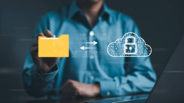 Document management system and cloud security concept. Manage files in folders. file storage on cloud. share database online, Software for archiving, Company transfer data. cybersecurity information, sistema de gestión documental y concepto de seguridad en la nube. administre archivos en carpetas. almacenamiento de archivos en la nube. compartir base de datos en línea, software para archivar, datos de transferencia de la empresa. información sobre c