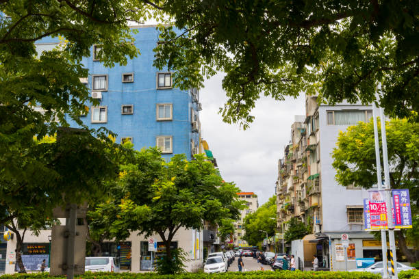 casas residenciais em taipei, taiwan - window office building taipei built structure - fotografias e filmes do acervo