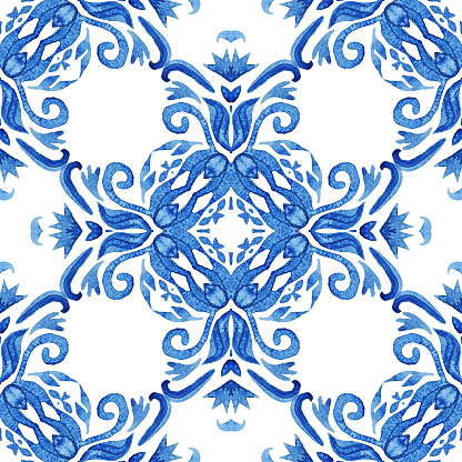 Gorgeous seamless blue floral watercolor pattern blue damask hand drawn. Seamless pattern, tiling ornament. Persian style majolica abstract filigree background. Blue and white azulejo repeatable rapport.