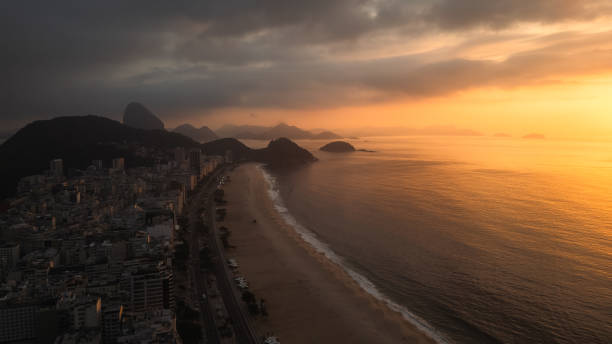 istock Dawn in Copacabana in Rio de Janeiro 1996525897