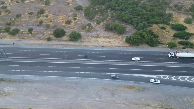 vehicle circulation on Chilean highway