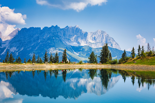 Lake Astberg in Tyrol with view of the Wilder Kaiser Mountains in summer, Going, Austria