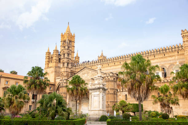 istock the cathedral of Palermo, Sicily 1998022536