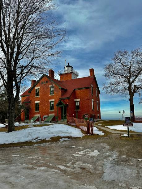istock Forty Mile Point Lighthouse 1998252734