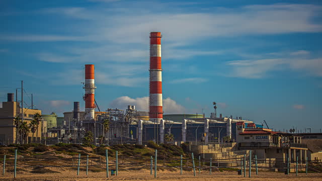 Oil refinery in El Segundo California - daytime time lapse cloudscape