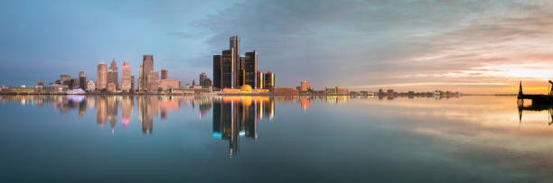 istock Detroit, Michigan - Skyline at Dawn 1999132341