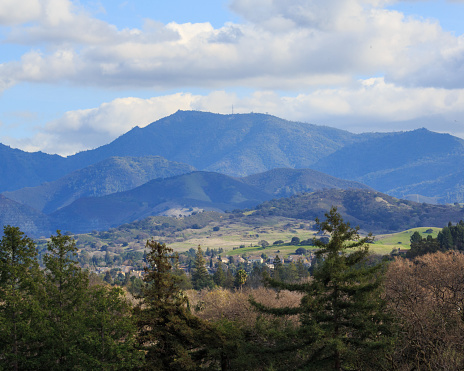 An image of Mount Diablo taken from Concord California.