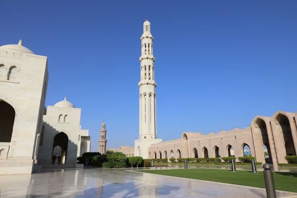 istock Sultan Qaboos Grand Moschee, Muscat, Oman 1999921561