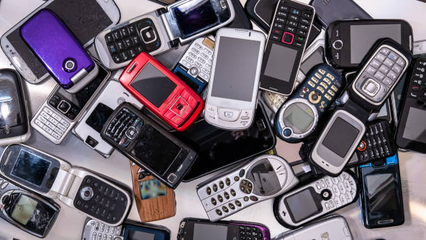 istock Recycling mobile and smart phones 2000113930