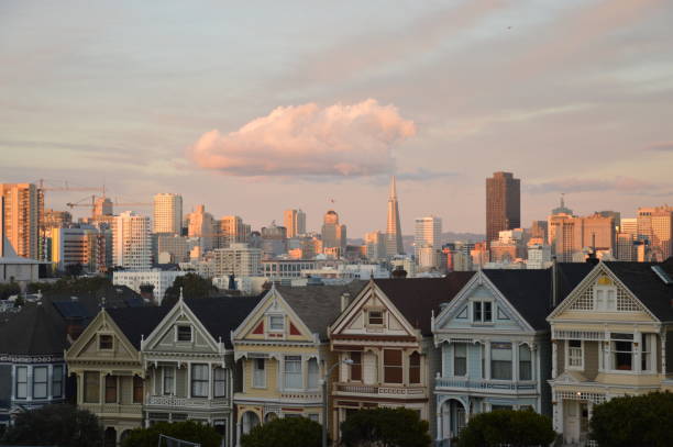 istock Victorian's house in San Francisco 2000166076
