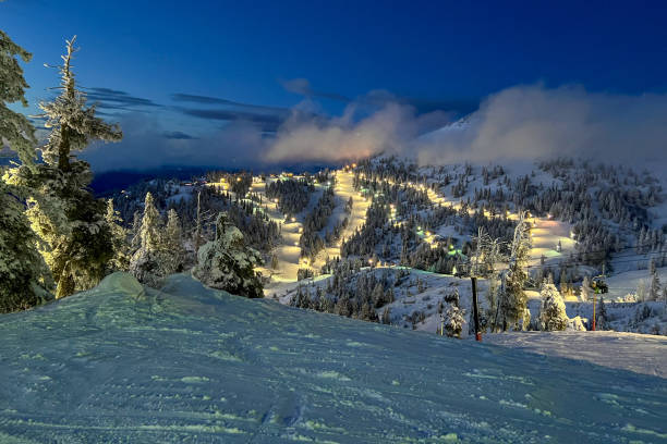 istock Night skiing at Bogus Basin ski resort in Boise, Idaho 2000308723