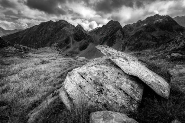 istock Mountain landscape of the Stubai Alps 2000420927