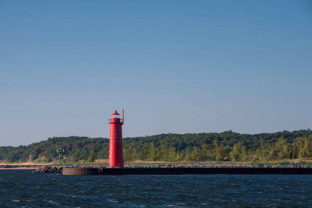 istock Muskegon South Pier Lighthouse 2000576066