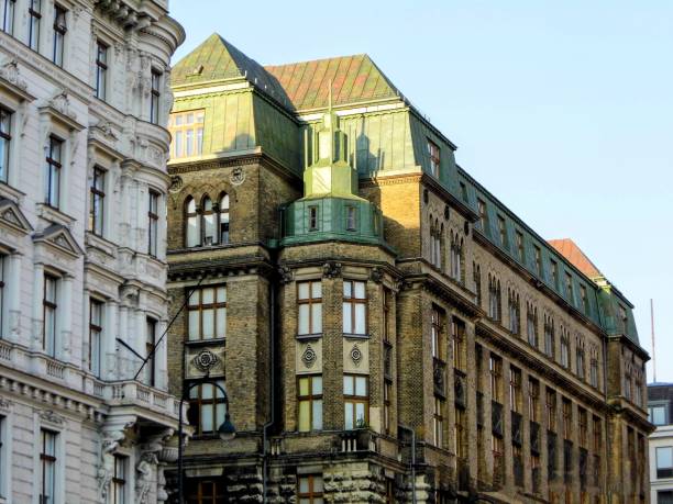 istock Vienna old town historical building architecture downtown main street square Austria 2000797972