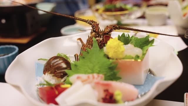 4k Ise-Ebi, Japanese Spiny Lobster Kaiseki and Sashimi