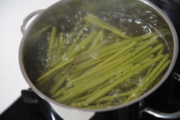 istock How to boil fuki 2002348488