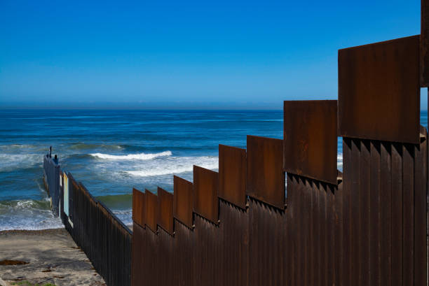 istock US-Mexico Border Fence 2002592032