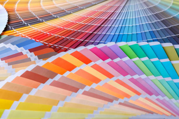 istock Color wheel for choosing paint tone 2003235002