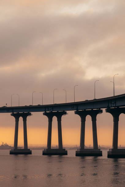 vibrazioni da film - san diego california bridge coronado beach outdoors foto e immagini stock