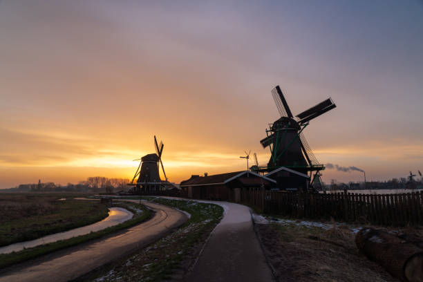 istock Dutch city early one morning whit sunrise 2004265986