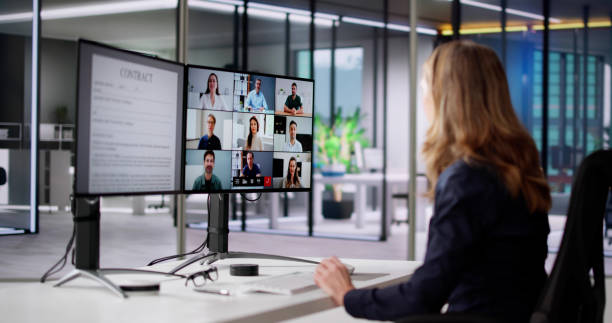 istock Online Remote Video Conference Webinar Meeting 2004490143
