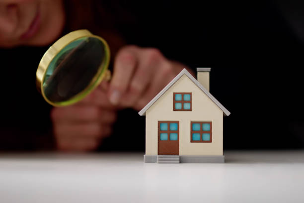 istock Real Estate House Appraisal By Inspector 2004490176