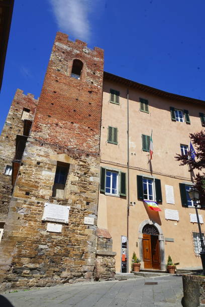 istock Twin towers in Vicopisano 2004586833