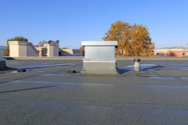 istock Building with newly renovated flat roof sealing 2004685174