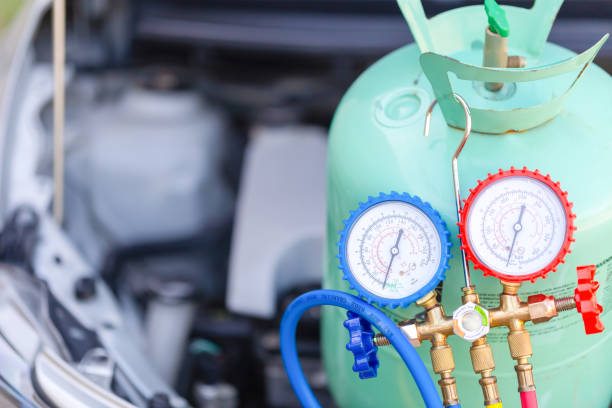 istock Monitor tool to check and fix car air conditioner system, Car Air Conditioning Repair Concepts 2006747992