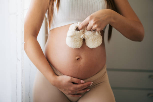 istock a pregnant woman 2007129056