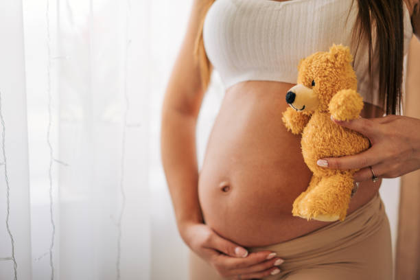 istock a pregnant woman 2007136546