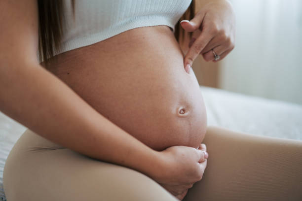 istock a pregnant woman 2007143442
