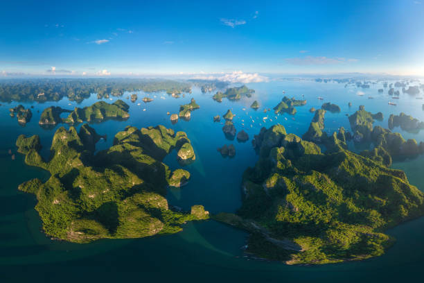 istock Ha Long Bay, Vietnam 2007215818