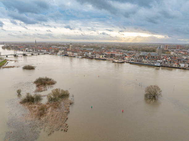 istock IJssel river with overflowing floodplains at Kampen after heavy rainfall 2007398246
